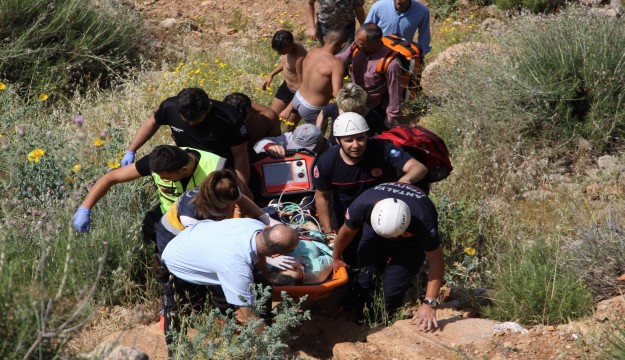 Antalya’da falezlerde imece usulü kurtarma 