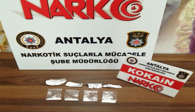 Antalya’da uyuşturucu operasyonu: 11 gözaltı   