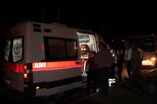 Antalya’da zincirleme kaza: 1 turist yaralı   
