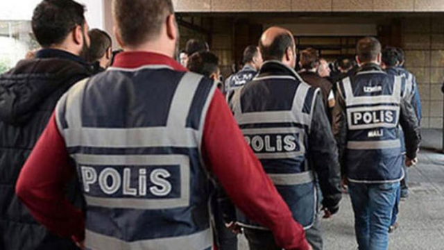 Antalya merkezli 6 ilde FETÖ operasyonu: 10 gözaltı  