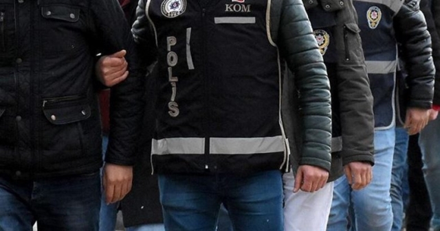 Antalya'da 31 ayrı suçtan aranan şüpheli yakalandı
