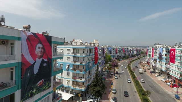 Antalya'da çocuklar 23 Nisan coşkusunu evlerinde yaşayacak