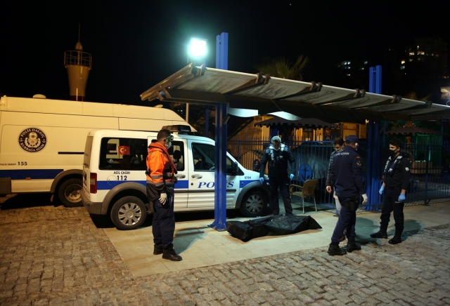 Antalya'da fotoğraf çekinmek isterken 35 metreden denize düşen kadın öldü
