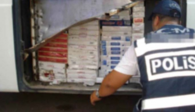 Antalya'da kaçak sigara operasyonu