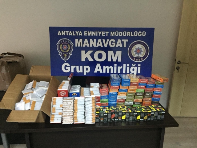Antalya'da kol saati ve kaçak tütün operasyonu 