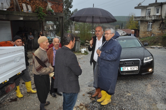  Antalya'da kuvvetli yağış   