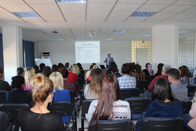 Antalya'da meme kanserine karşı farkındalık semineri  