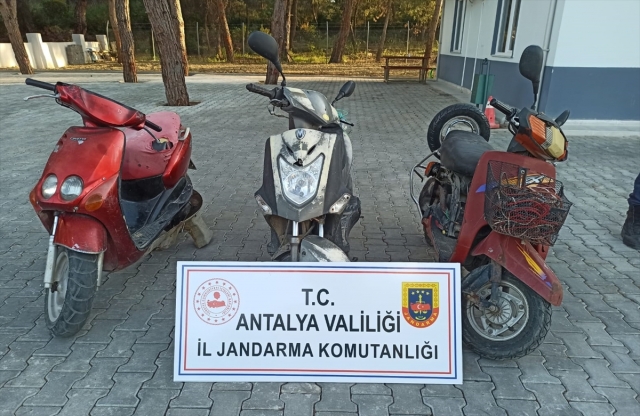 Antalya'da motosiklet hırsızlığından yakalanan 1 zanlı tutuklandı