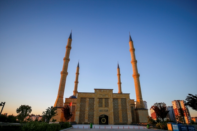  Antalya'da Ramazan Bayramı
