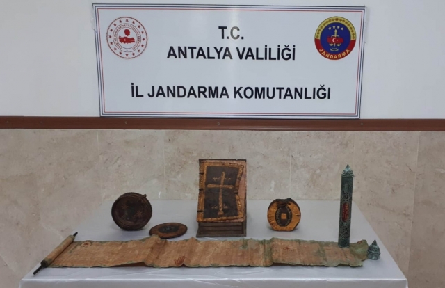 ​Antalya'da tarihi eser kaçakçılığı operasyonu