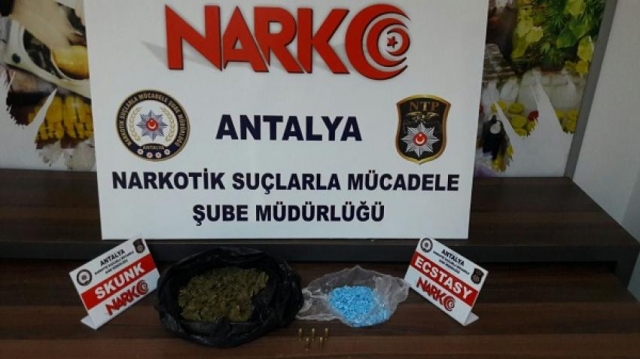 Antalya'da uyuşturucu operasyonu