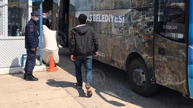 Antalya'da yardım isteyen 9 sığınmacı kurtarıldı