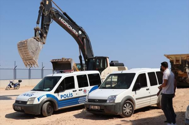 Antalya'da yol çalışmasında havan topu bulundu