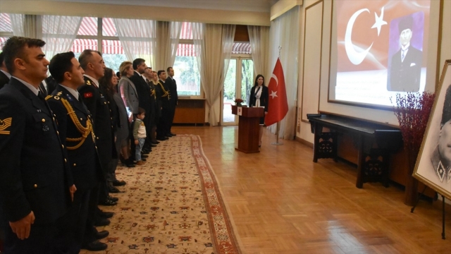 Atatürk, yurt dışındaki büyükelçiliklerde anıldı