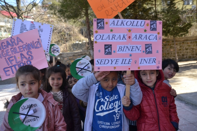  bağımlılıkla mücadele yürüyüşü