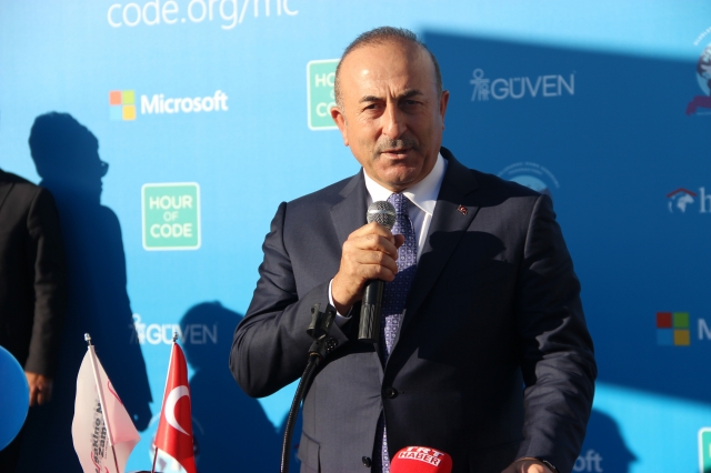 Bakan Çavuşoğlu: ”Engel her zaman zihinlerdedir”   