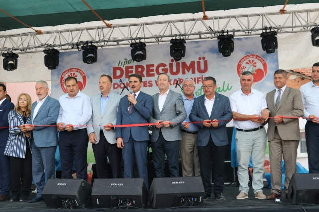 Başkan Adar, Deregümü Domates ve Karanfil Festivali’ne Katıldı