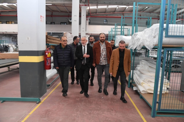 Başkan Başdeğirmen, Kapriss Mobilya Üretim Tesislerini Ziyaret Etti