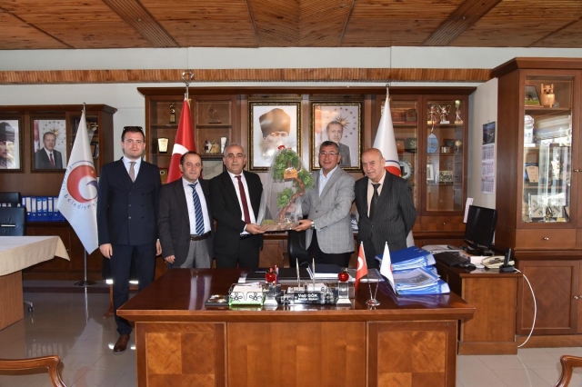 BAŞKAN GÜRKAN GÜLCÜ VE YÖNETİMİNDEN BAŞKAN VELİ GÖK'E TEŞEKKÜR ZİYARETİ