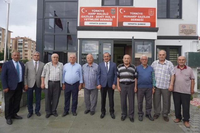 Başkan Tural’dan Gaziler Derneğine ziyaret 