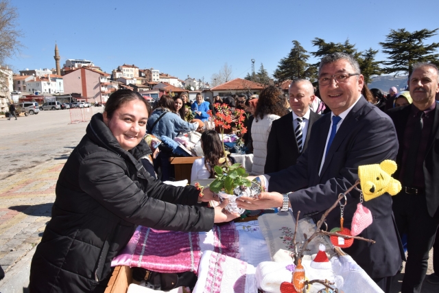 BAŞKAN VELİ GÖK 8 MART DÜNYA KADINLAR
GÜNÜNDE PERSONELİNİ UNUTMAD