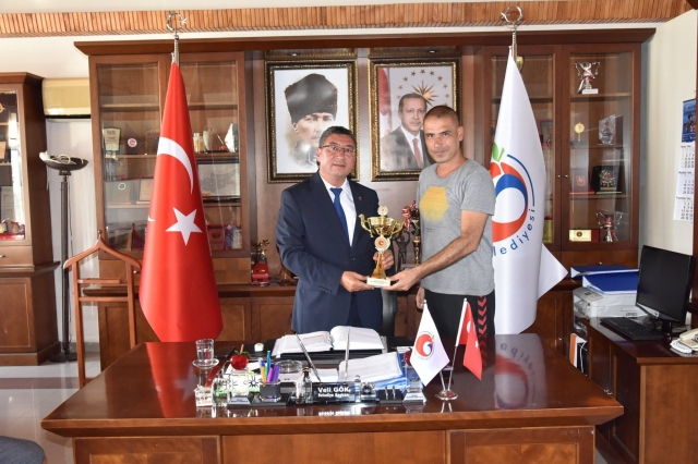 BAŞKAN VELİ GÖK’ÜN DESTEĞİYLE
EĞİRDİR’İ ULUSLAR ARASI TURNUVADA TEMSİL EDECEK