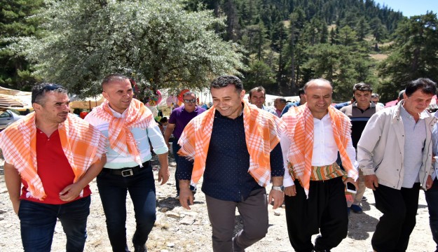  Başkan Yücel, Gevne Yayla Şenliği’ne katıldı  