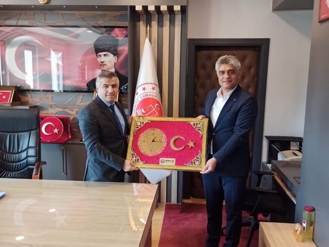 ​Başsavcı Aydın Turhan'a Memur Sen Ziyareti