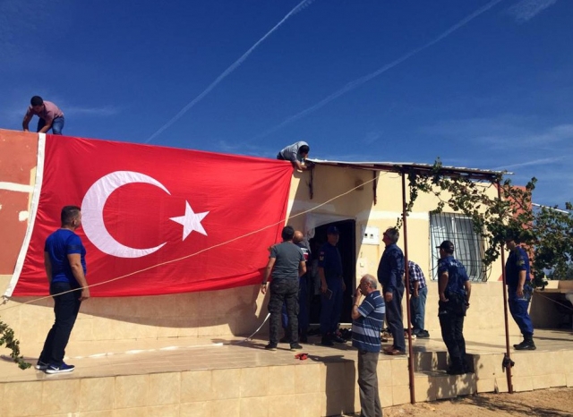  Batman şehidinin Antalya'daki evine taziye çadırı kuruldu 