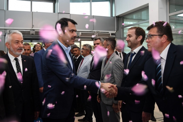 Bizim için en güzel mutluluk sizleri güler yüzünüzle görmektir