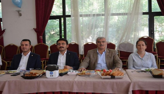 Burdur AK Parti teşkilatı düzenlediği toplantıyla 2019 ve 2023 vizyonlarını değerlendirdi