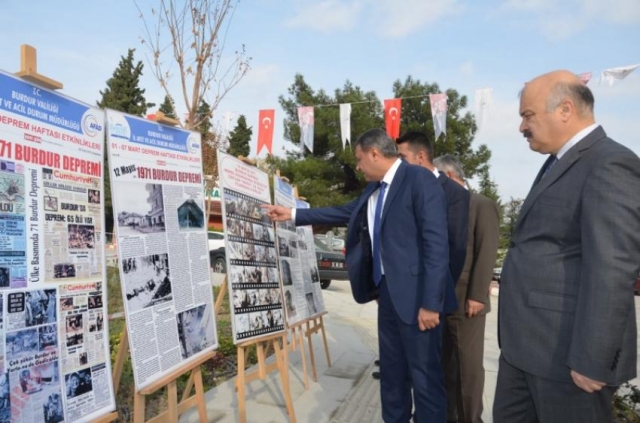 Burdur'da bulunan Deprem Simülasyon Tırı deprem gerçeğini öğretiyor