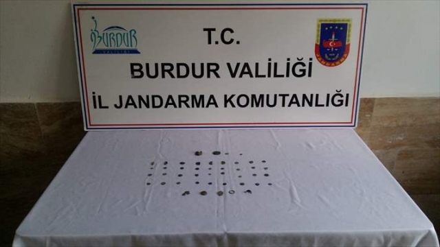Burdur'da tarihi eser ve uyuşturucu operasyonları