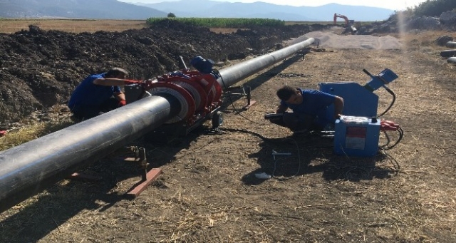 Burdur'da taşıyıcı sulama borularında bakım ve onarım çalışmaları sürüyor