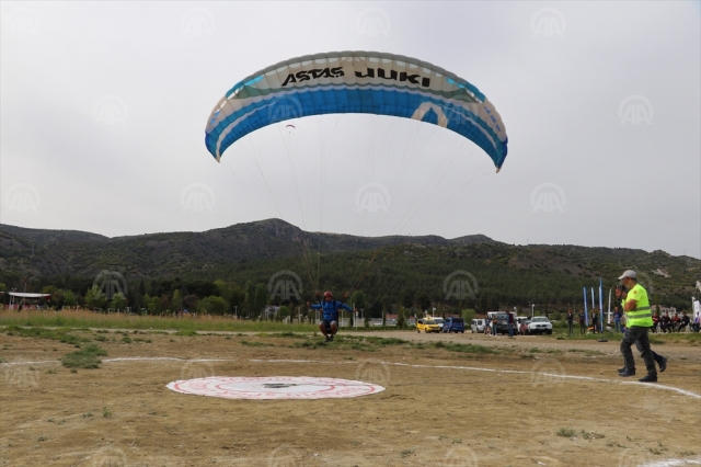 Burdur'da Türkiye Yamaç Paraşütü Hedef Şampiyonası