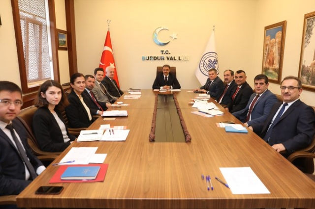 Burdur'da uyuşturucu ile mücadele toplantısı...