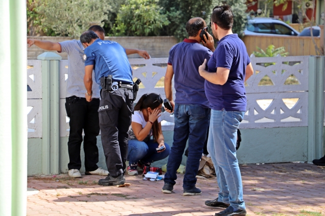 Caminin kadınlar tuvaletinden gelen sesler polisi alarma geçirdi  