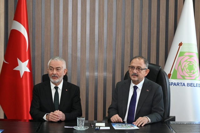 Çevre, Şehircilik ve İklim Değişikliği Bakanı Özhaseki, Başkan Başdeğirmen'i Ziyaret Etti