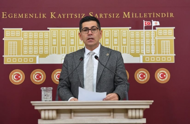 CHP’li Halıcı: “Bizi Yangın Değil, Liyakatsizlik Öldürüyor”