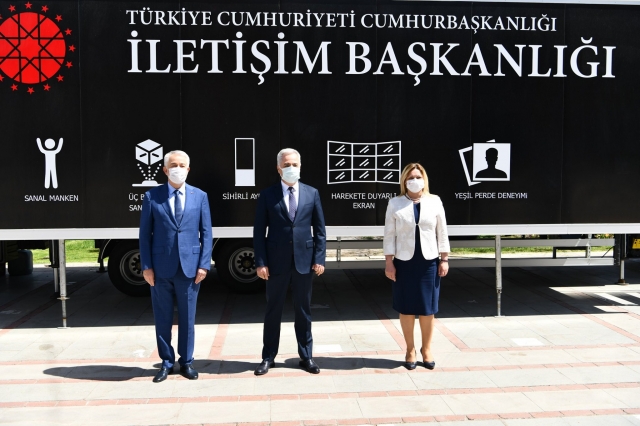 Cumhurbaşkanlığı İletişim Başkanlığı’nın Dijital Tır’ı Isparta’da