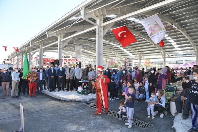 Çünür Kapalı Pazaryeri hizmete açıldı