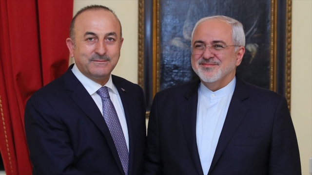 Dışişleri Bakanı Çavuşoğlu İran Dışişleri Bakanı Zarif'le görüştü