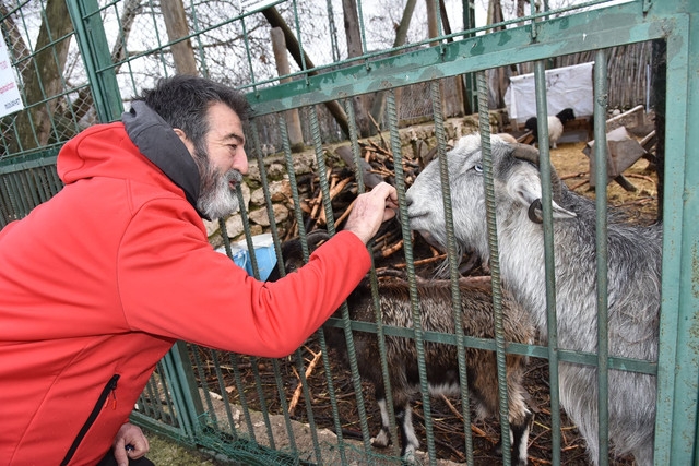 Dizi ve Sinema oyuncusu Semih İĞDİGÜL ''Hayvandan Değil İnsansan Korkun.''