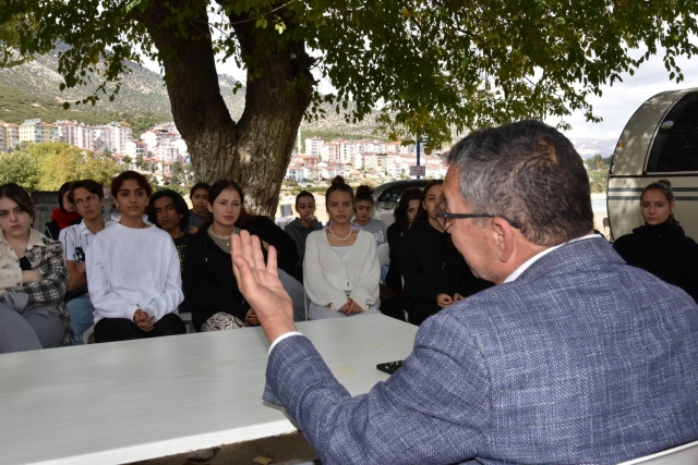 EĞİRDİR BELEDİYESİ EDEBİYAT KAMPI