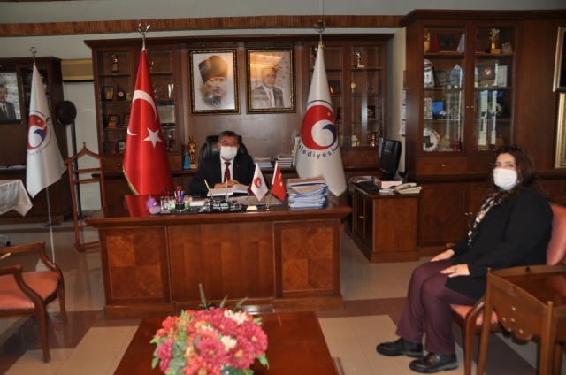 ​EĞİRDİR SOSYAL HİZMETLER MÜDÜRÜ
JALE GÖZÜBENLİ’DEN BAŞKAN VELİ GÖK’E ZİYARET