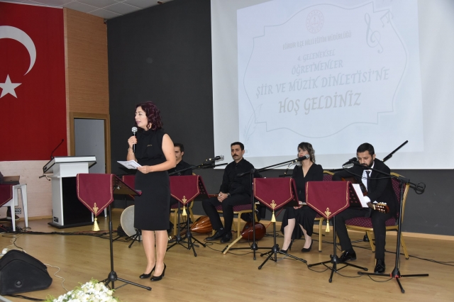 EĞİRDİR'DE MUHTEŞEM GECE
