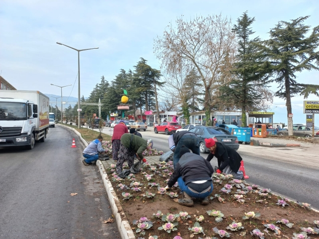 EĞİRDİR'İN HER SOKAĞINDA HER KÖŞESİNDE ONLARIN TERİ, EMEĞİ VAR