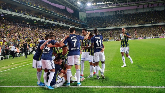 Fenerbahçe'den sezona bol gollü başlangıç