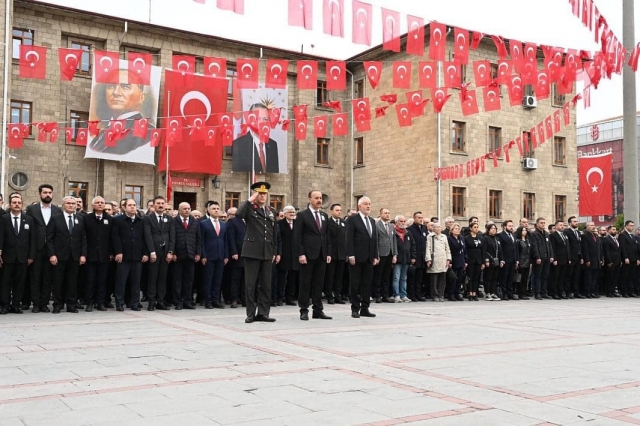 Gazi Mustafa Kemal Atatürk, 86. Yılında Saygı ve Minnetle Anıldı
