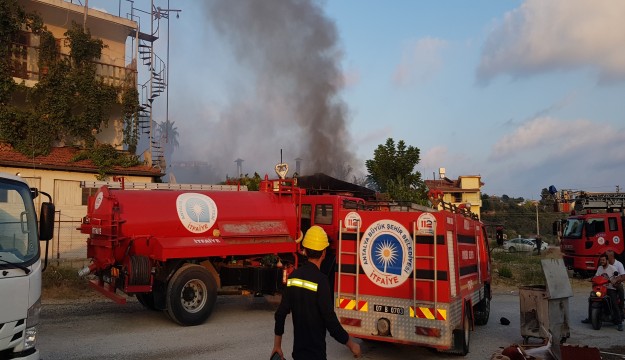 Gecekondu yangını korkuttu